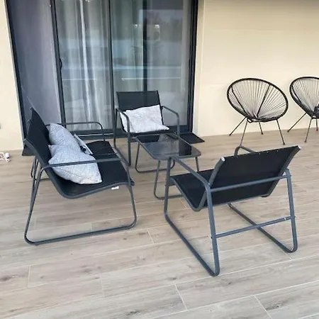 Vila Villa Ambonil *
